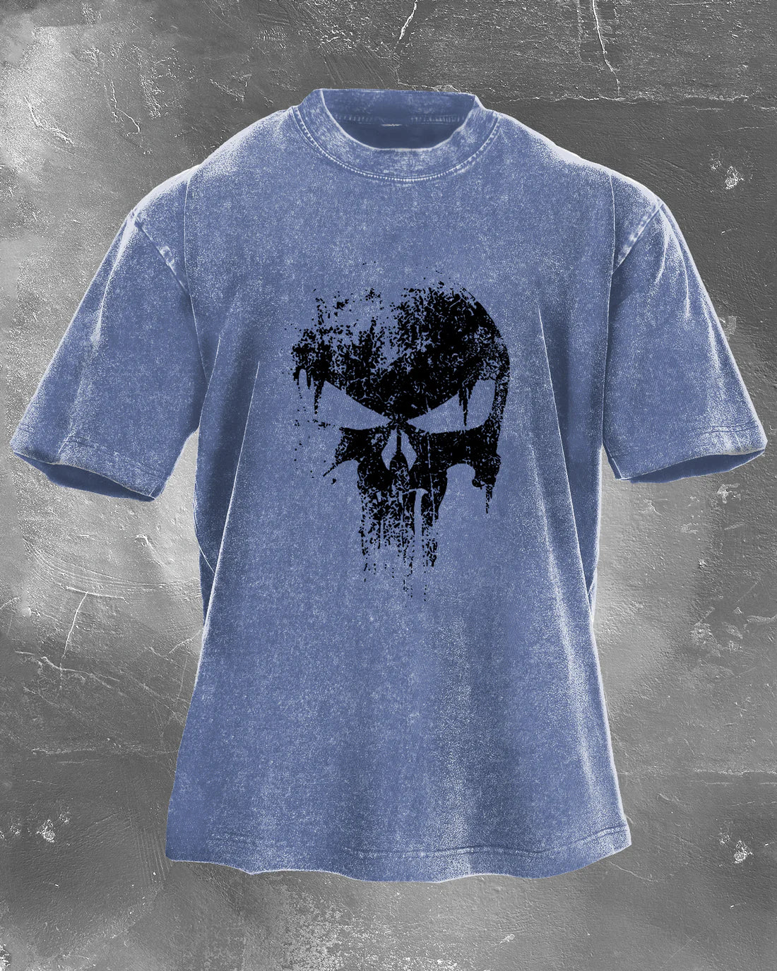 Vasket t-shirt med falmet dødningehoved