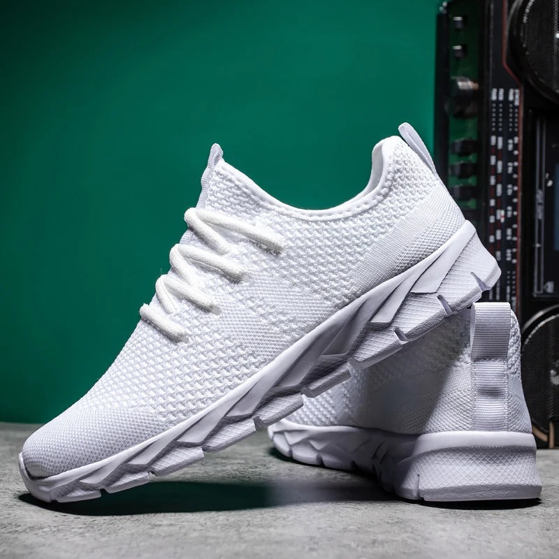 WYNR Casual Sneakers