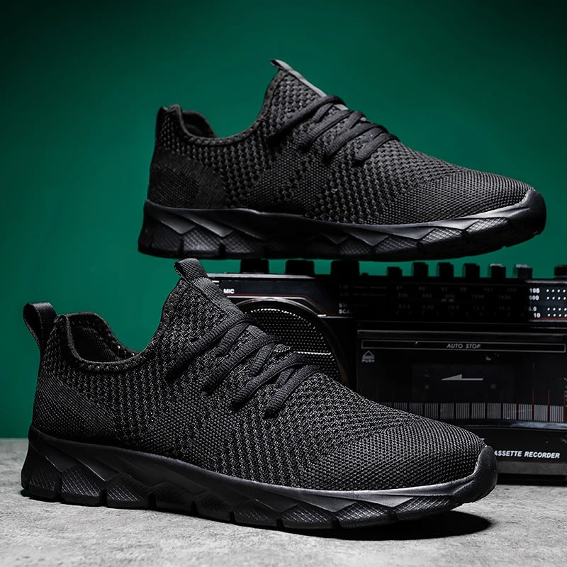 WYNR Casual Sneakers