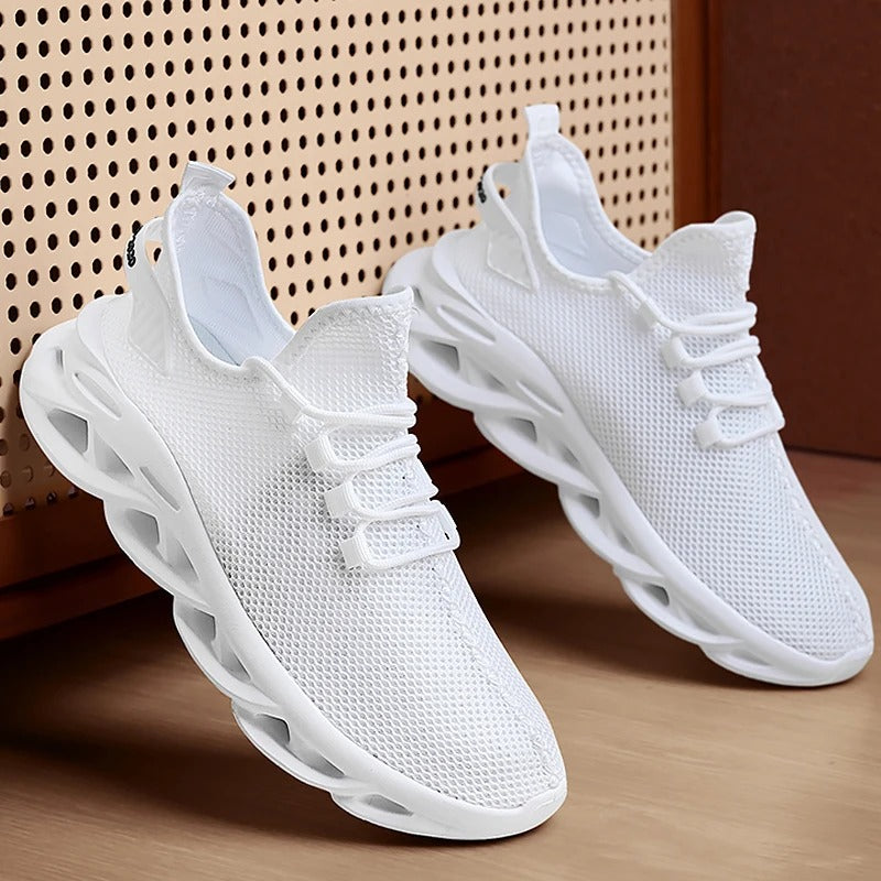 WYNR Lightweight Athletic Sneakers