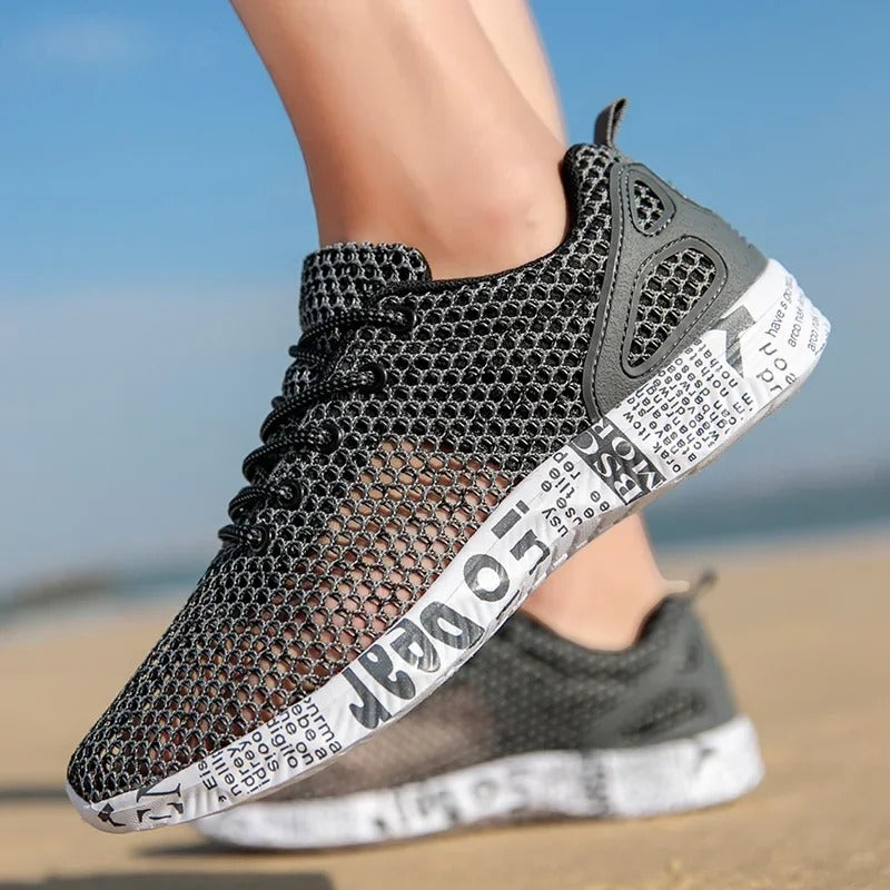 WYNR Air Mesh Sneakers
